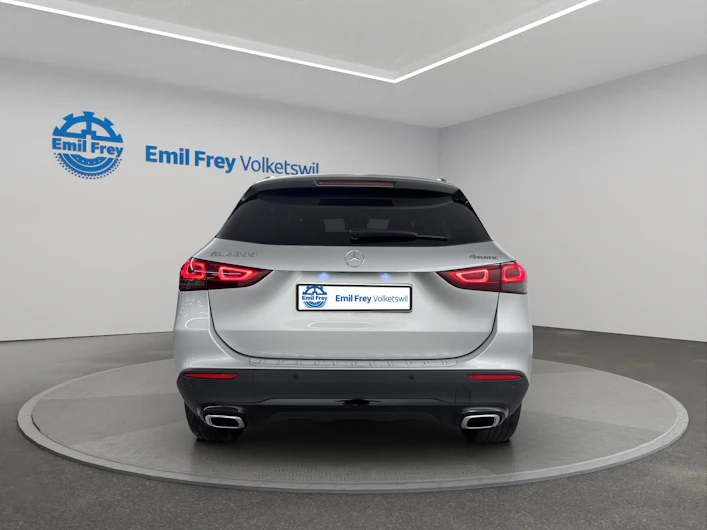 Fahrzeugbild MERCEDES-BENZ GLA 200