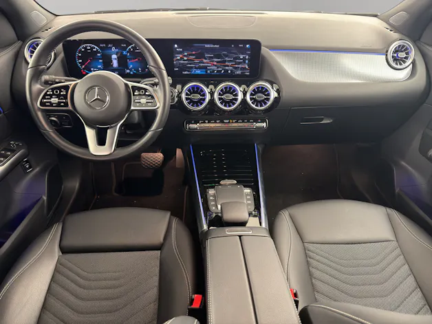 MERCEDES-BENZ GLA-Klasse GLA 200 Progressive 4matic