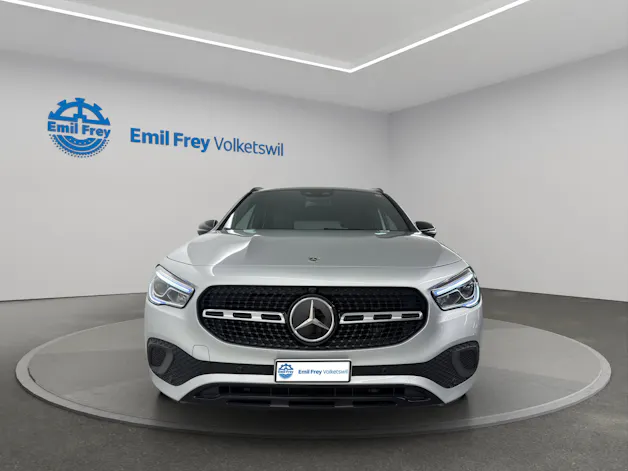 MERCEDES-BENZ GLA-Klasse GLA 200 Progressive 4matic