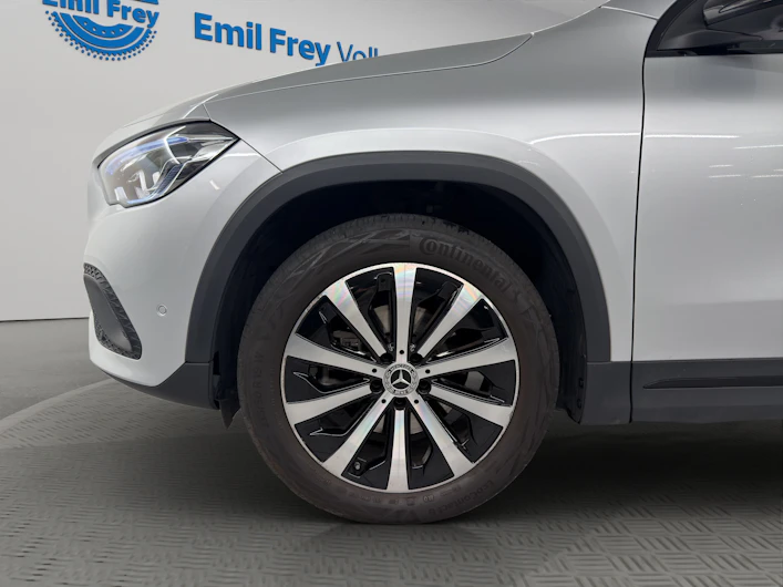 Fahrzeugbild MERCEDES-BENZ GLA 200