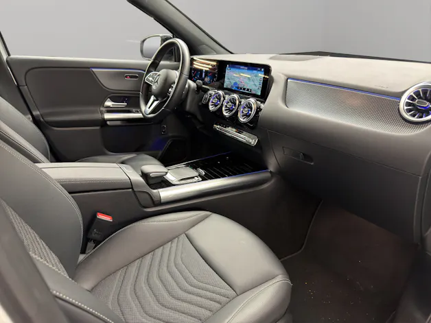 MERCEDES-BENZ GLA-Klasse GLA 200 Progressive 4matic
