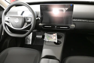 https://vehicle.imgix.net/4495646/17dac83a-0d86-4320-87c3-a03397e7063c.jpg