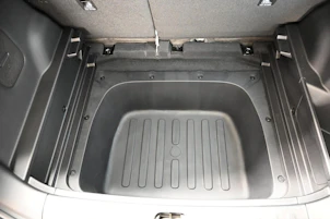 Fahrzeugbild LEAPMOTOR B03X EV