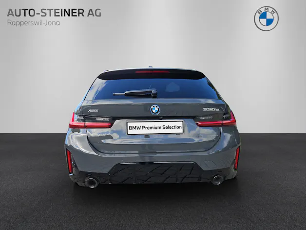 BMW 330e x DriveTouring Steptronic M Sport Pro