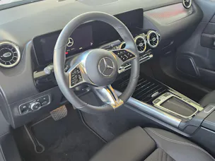 MERCEDES-BENZ B 200 Progressive