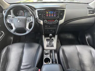 Mitsubishi L200 D-Cab Pick-up 2.2 DID 4x4 Diamond