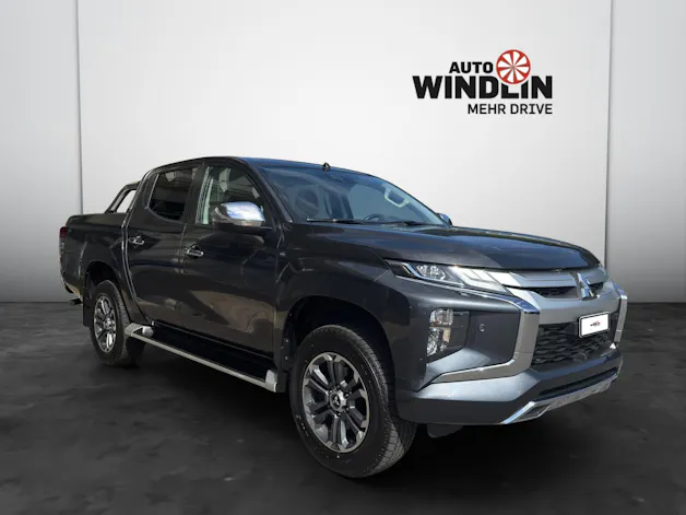 Mitsubishi L200 D-Cab Pick-up 2.2 DID 4x4 Diamond