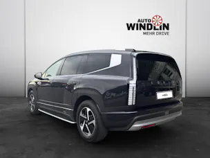 HYUNDAI Ioniq 9 110kWh Amplia 4WD