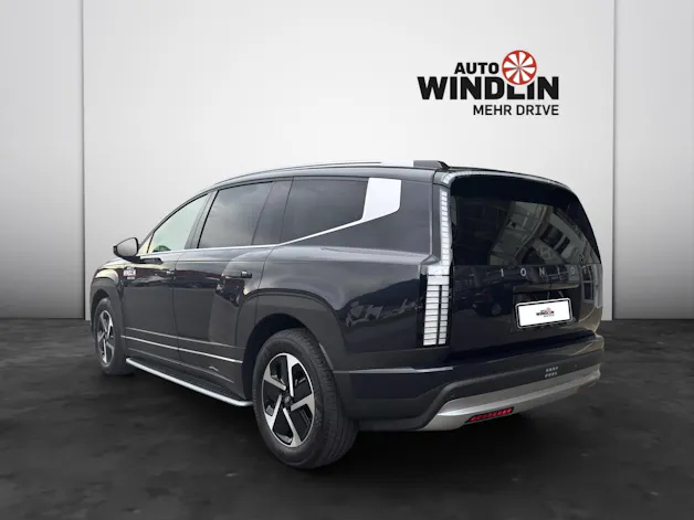 HYUNDAI Ioniq 9 110kWh Amplia 4WD