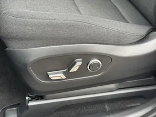HYUNDAI Ioniq 9 110kWh Amplia 4WD