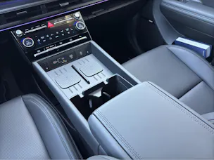 HYUNDAI Santa Fe 1.6 T-GDi HEV Calligraphy Swiss Edition