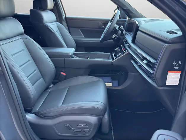 HYUNDAI Santa Fe 1.6 T-GDi HEV Calligraphy Swiss Edition