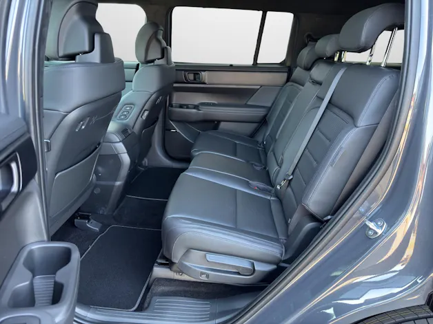 HYUNDAI Santa Fe 1.6 T-GDi HEV Calligraphy Swiss Edition