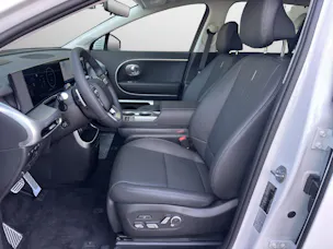 HYUNDAI Ioniq 9 110 kWh Calligraphy 4WD+ 6P