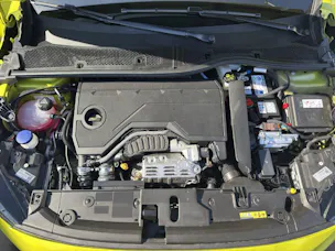 PEUGEOT 208 1.2 Hybrid 145 GT Exclusive