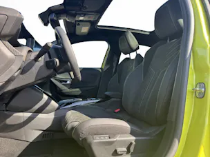 PEUGEOT 208 1.2 Hybrid 145 GT Exclusive