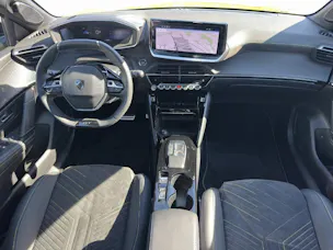 PEUGEOT 208 1.2 Hybrid 145 GT Exclusive