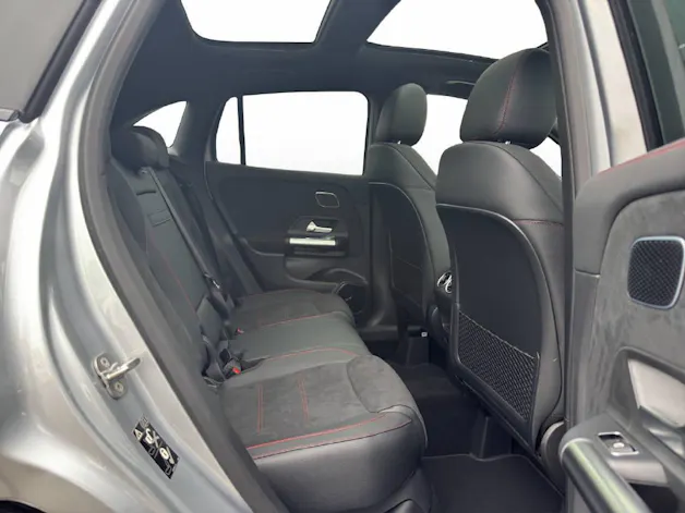 MERCEDES-BENZ GLA 220 d AMG Line 4Matic Swiss Star