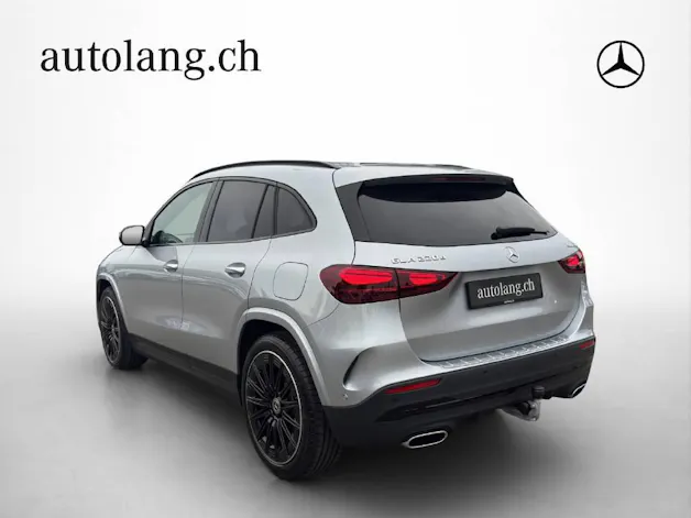 MERCEDES-BENZ GLA 220 d AMG Line 4Matic Swiss Star