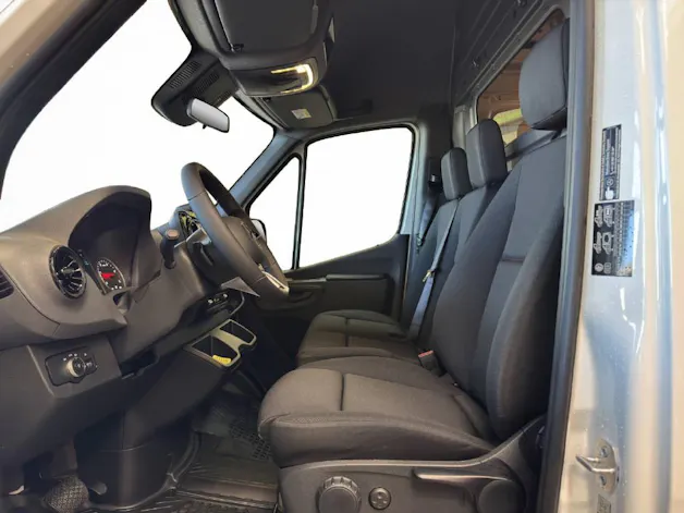 MERCEDES-BENZ Sprinter 319 CDI Pro KA WORKER 4x4
