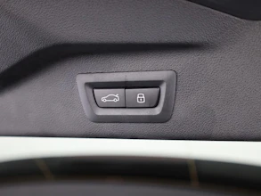 https://vehicle.imgix.net/4495843/12d807e7-fe24-4708-92f0-3ea10dae5d9c.jpg