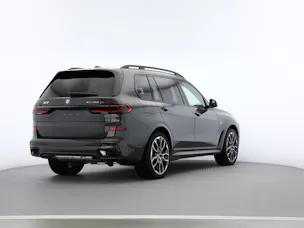 BMW X7 G07 40d xDrive SAG