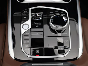 https://vehicle.imgix.net/4495843/fc046a4c-d2ab-4dcc-9517-0d79a3083e41.jpg
