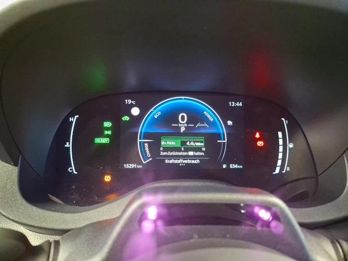 Fahrzeugbild TOYOTA YARIS CROSS