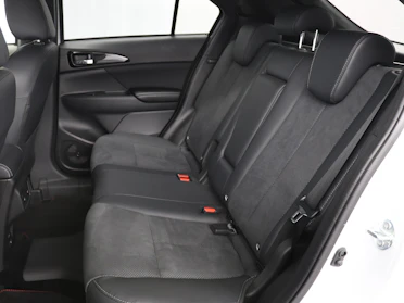 MITSUBISHI ECLIPSE CROSS 9