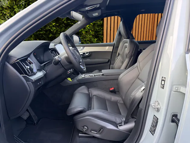 VOLVO XC90 2.0 T8 TE Black Edition eAWD