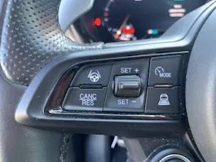 ALFA ROMEO Tonale 1.3 Plug-in Hybrid Tributo