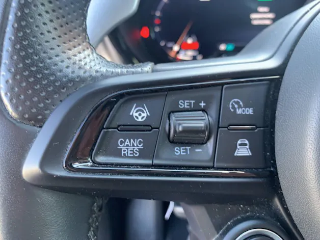 ALFA ROMEO Tonale 1.3 Plug-in Hybrid Tributo