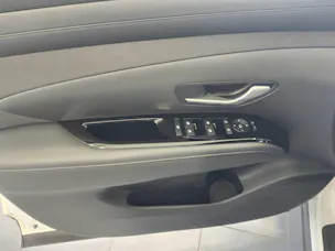 HYUNDAI Tucson 1.6 T-GDi PHEV Amplia 4WD