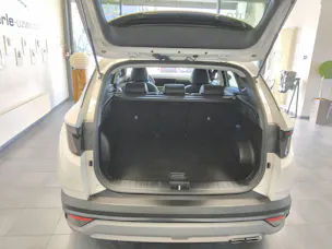 HYUNDAI Tucson 1.6 T-GDi PHEV Amplia 4WD
