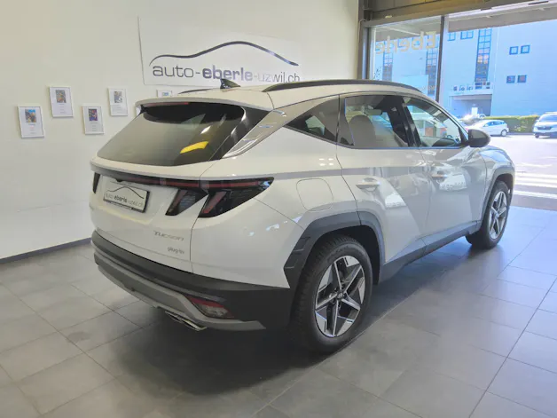 HYUNDAI Tucson 1.6 T-GDi PHEV Amplia 4WD