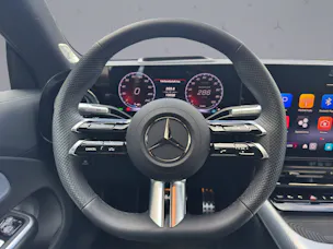 MERCEDES-BENZ CLA 350 AMG Line 4matic