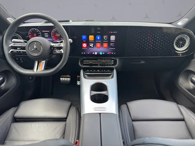 MERCEDES-BENZ CLA 350 AMG Line 4matic