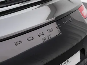 PORSCHE 911 Carrera S