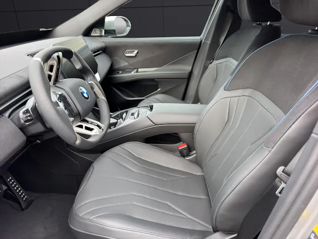 BMW iX3 NA5 40