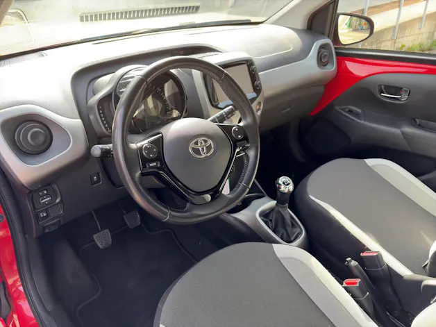 Toyota Aygo 1.0 VVT-i x-play
