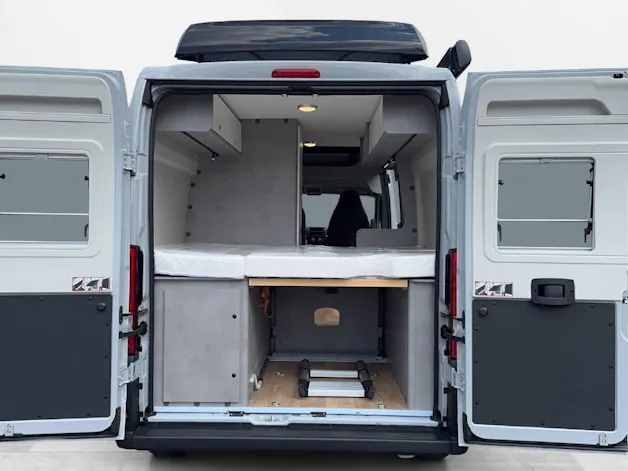 PEUGEOT Boxer ADVTR 6.0 DF 3.5t L3H2 2.2BlueHDi 140 CROSSCAMP