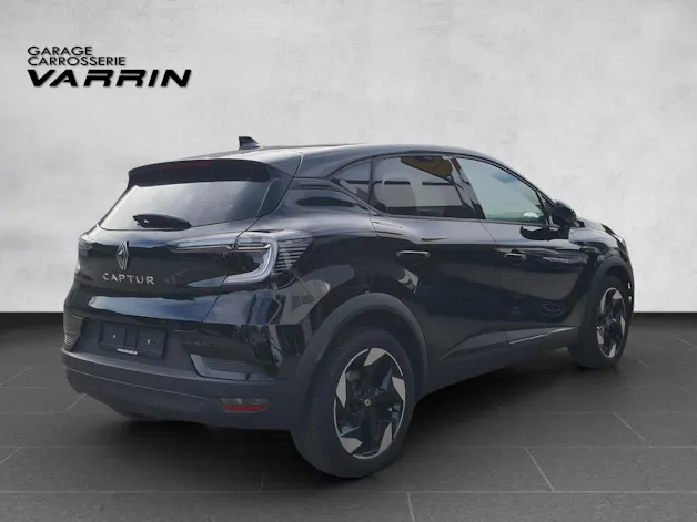 RENAULT Captur 1.3 TCe 140 techno