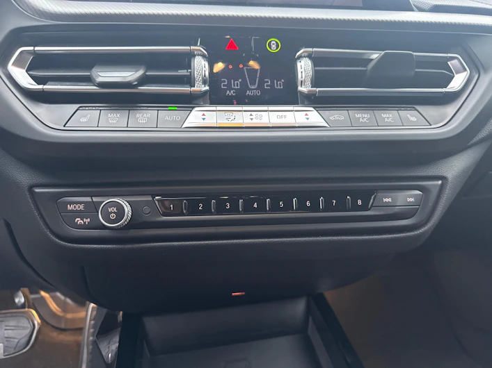 immagine del veicolo BMW 1 SERIES