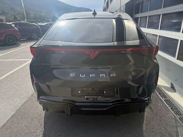 CUPRA Tavascan Adrenaline VZ Type 9 4D