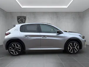 PEUGEOT 208 e-GT