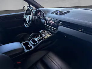 PORSCHE Cayenne E-Hybrid