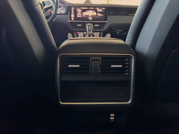 PORSCHE Cayenne E-Hybrid