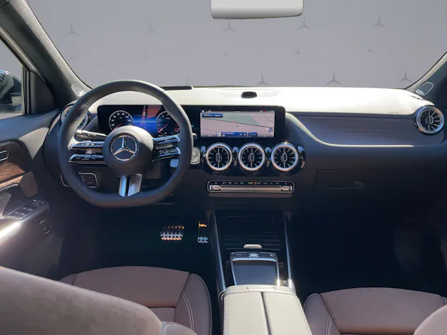 MERCEDES-BENZ GLA-Klasse H247 GLA 250 Swiss Star AMG Line 4matic