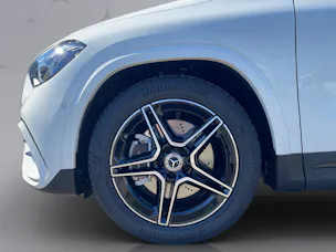 MERCEDES-BENZ GLA-Klasse H247 GLA 250 Swiss Star AMG Line 4matic