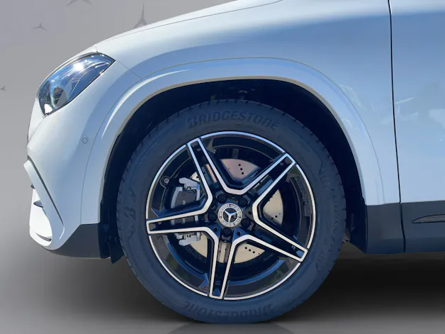 MERCEDES-BENZ GLA-Klasse H247 GLA 250 Swiss Star AMG Line 4matic